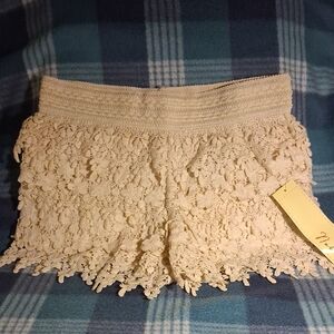 Elegant Cream Lace High Waist Shorts